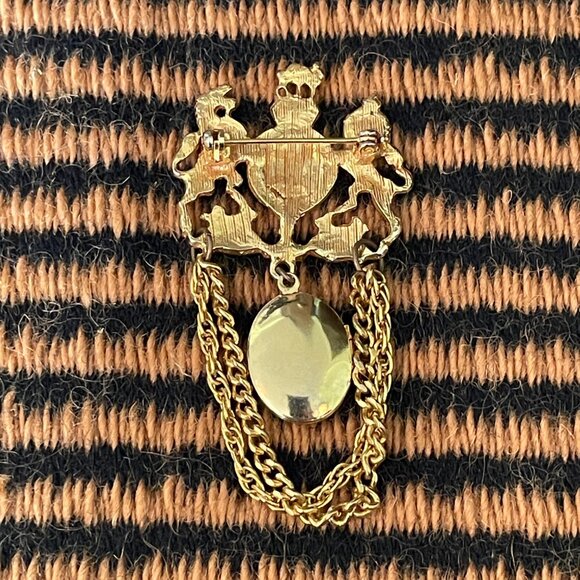 Vintage Chatelaine Lion Horse Crest Hanging Sweetheart Picture Locket Brooch - Picture 5 of 8